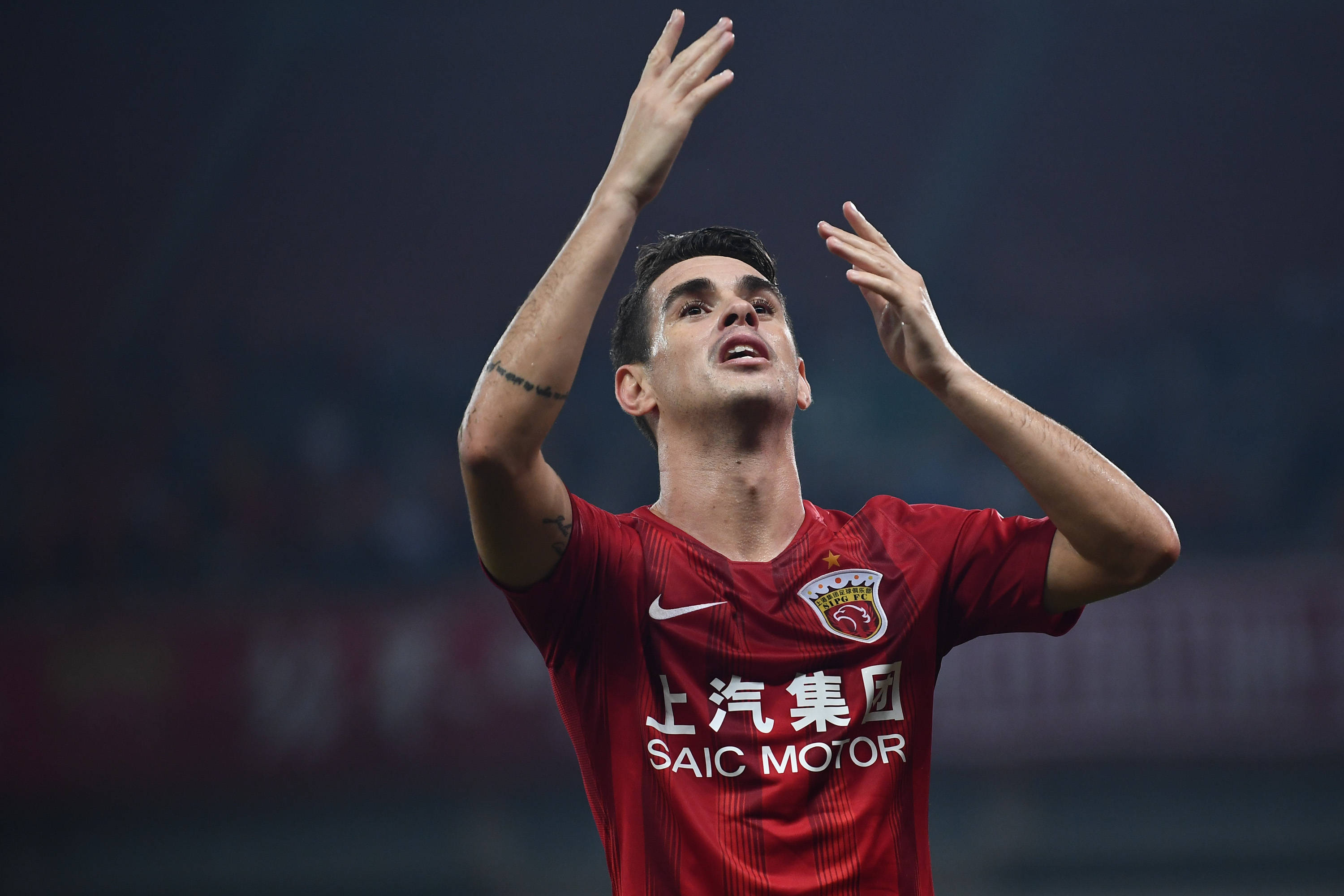 原创下赛季中超最高薪水减半?用一刀切解决问题,是最不负责任的做法