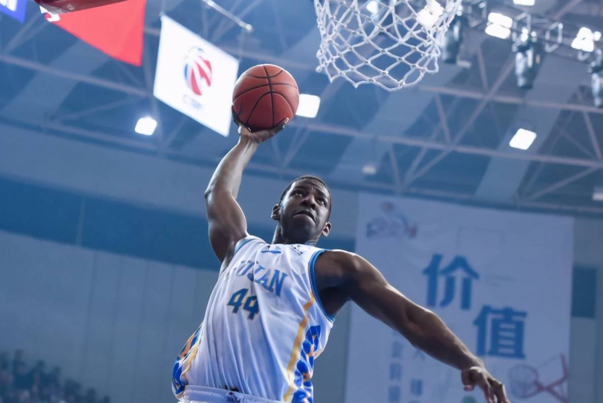 原创cba避谈巨额罚单尼克尔森不日归队第一后卫跳广场舞引热议