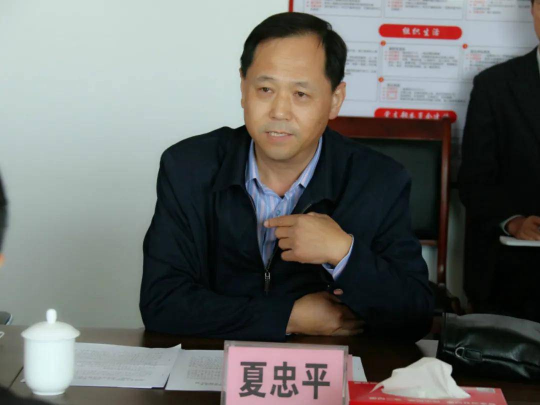 交流会上,威海市工商联党组成员,副主席夏忠平介绍了威海市工商联在