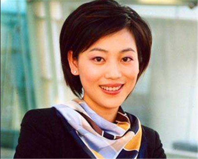 妻子央视女神,丈夫报刊副总编,两人都是高考状元,还都考入复旦