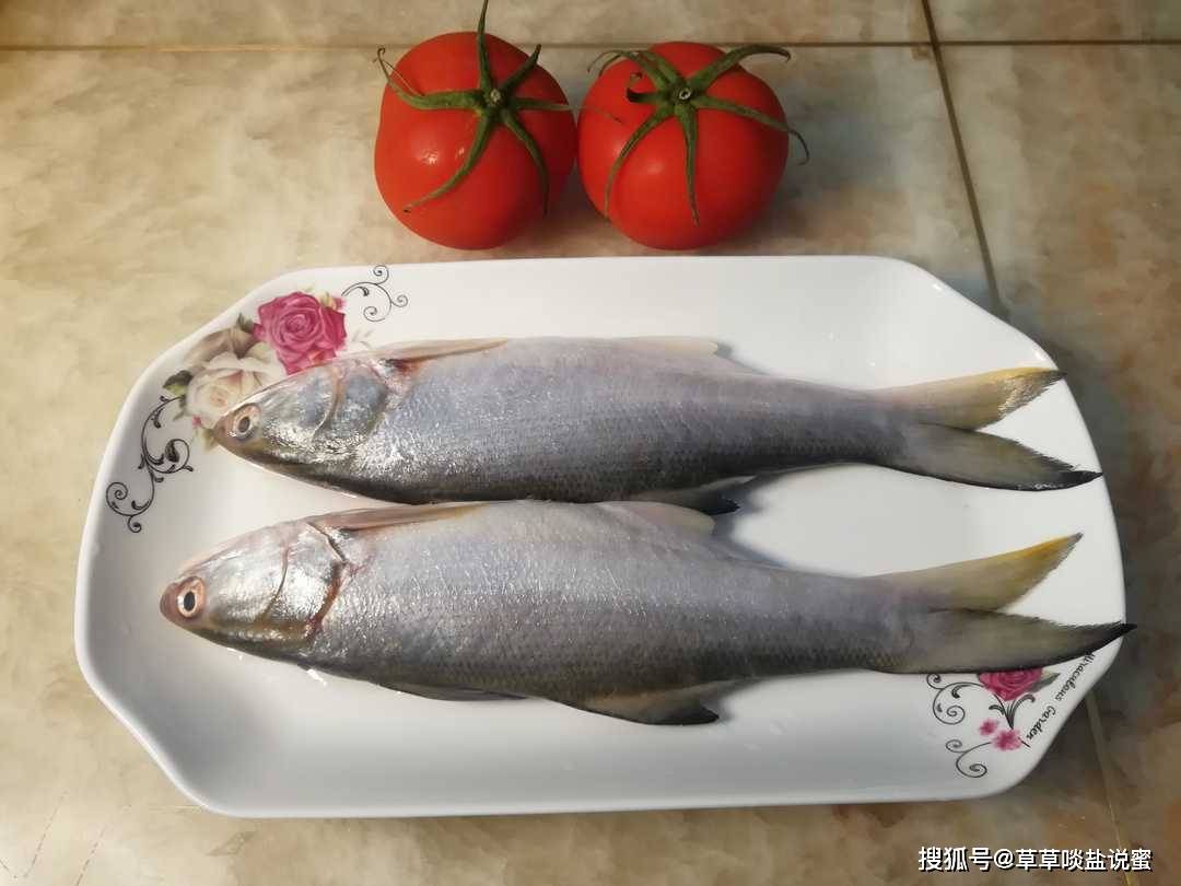 午筍魚還用醬油炣嗎試試加番茄酸甜鹹鮮非常好下飯