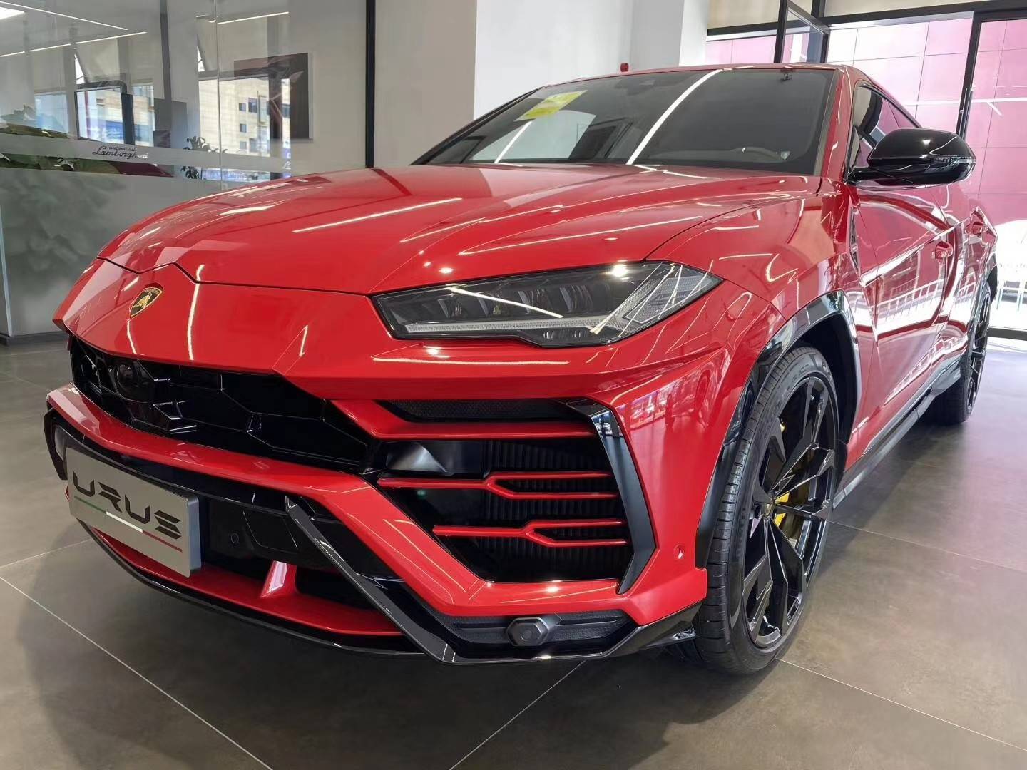 2020款兰博基尼urus全球最成功一款豪华suv