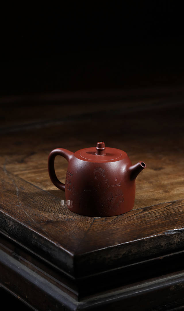 欣赏紫砂陶刻名家钱一清作品汉铎壶