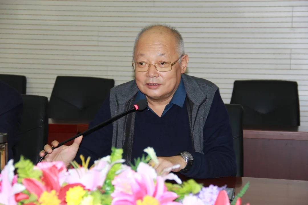 晋城市教育局考察团一行来忻州一中,忻州一中北校区考察交流!