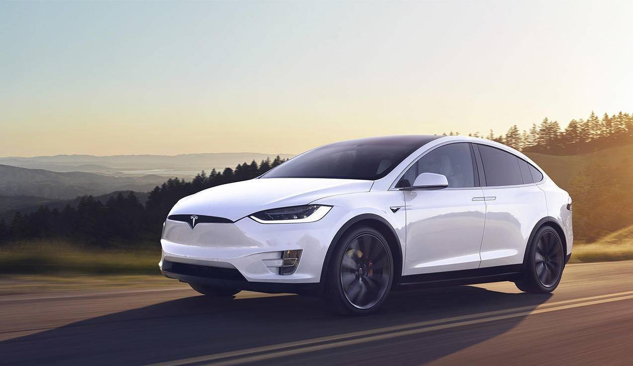 新能源也疯狂 特斯拉model x选择劲风驰_手机搜狐网