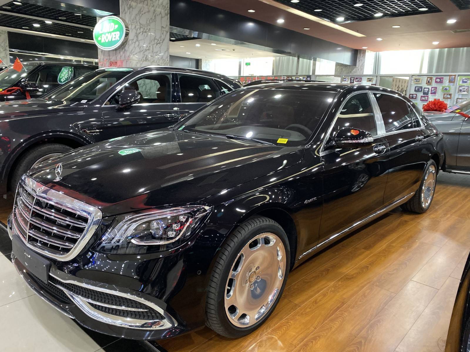 奔驰迈巴赫s560商务轿车 私人奢华座驾_搜狐汽车_搜狐网