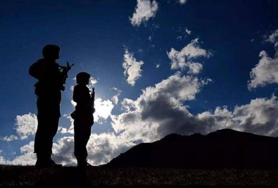 原创军人退伍后收到的光荣牌到底有何用处对老兵来说意义非凡