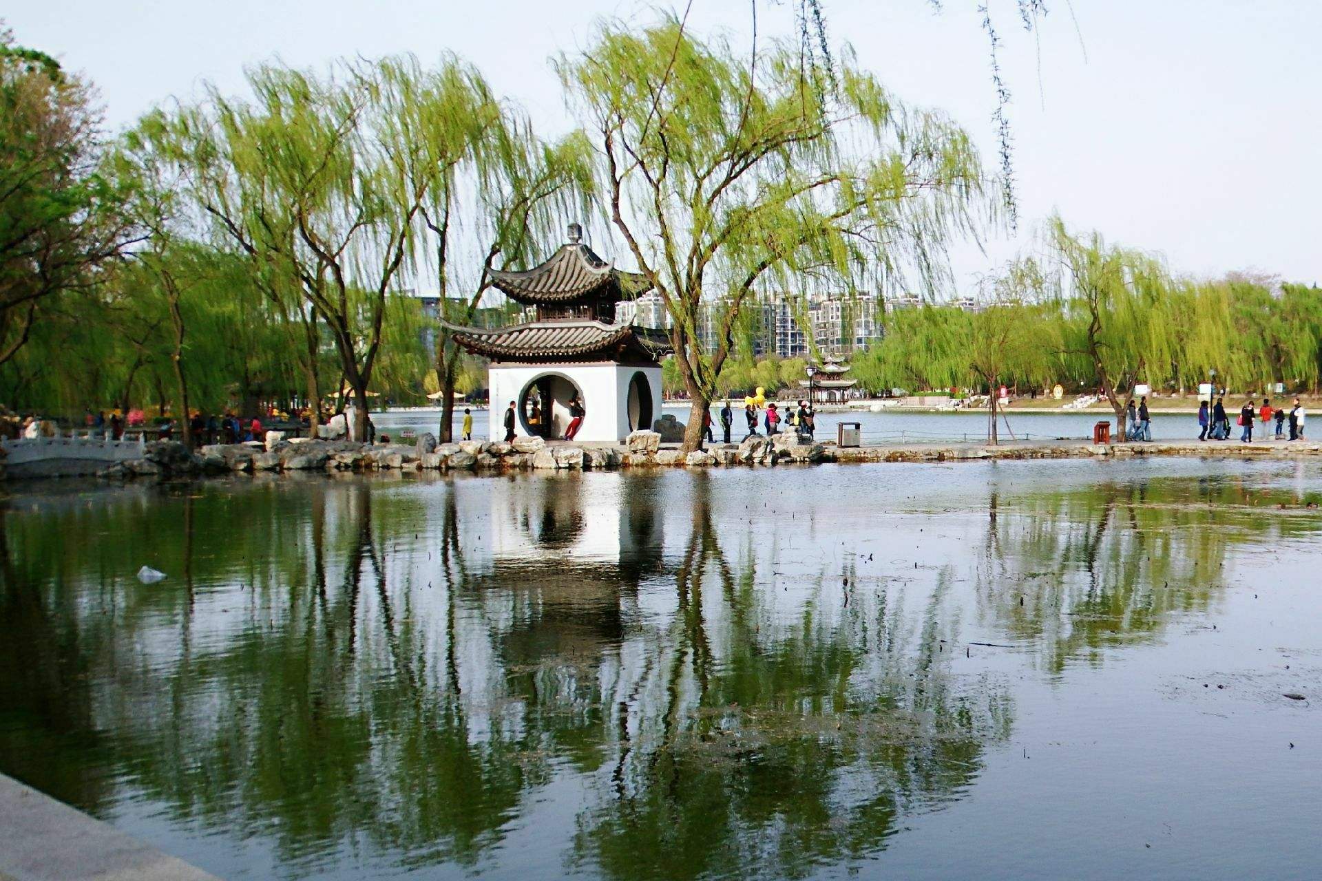 但却有不一样的文化风味和吸引力,首先,它的位置在北京陶然桥西北侧