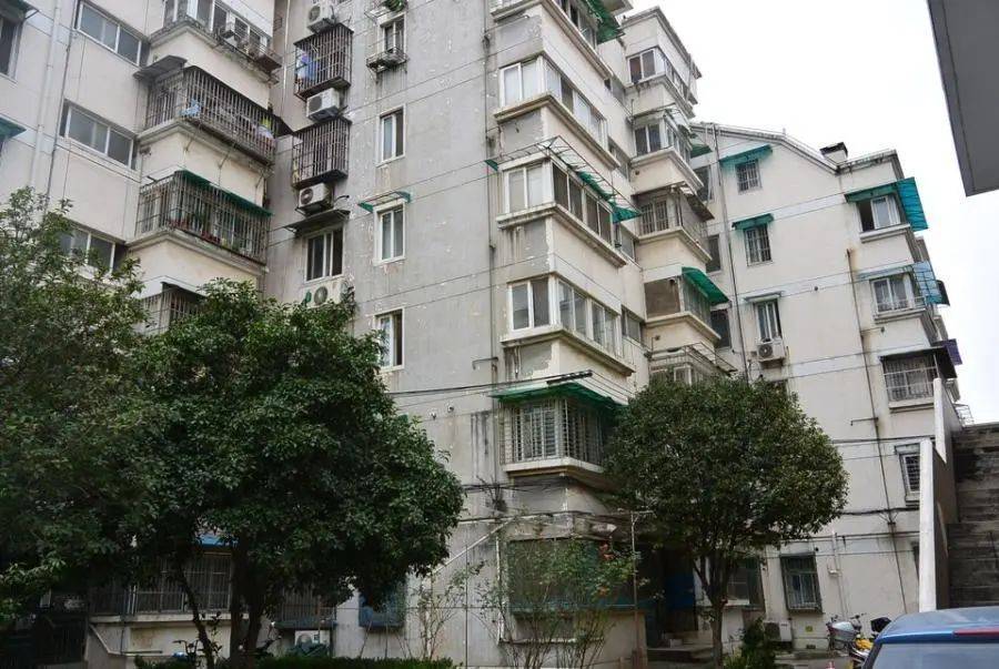 拍卖失败南京市雨花台区雨花南路一套房子256万无人要矩阵资产