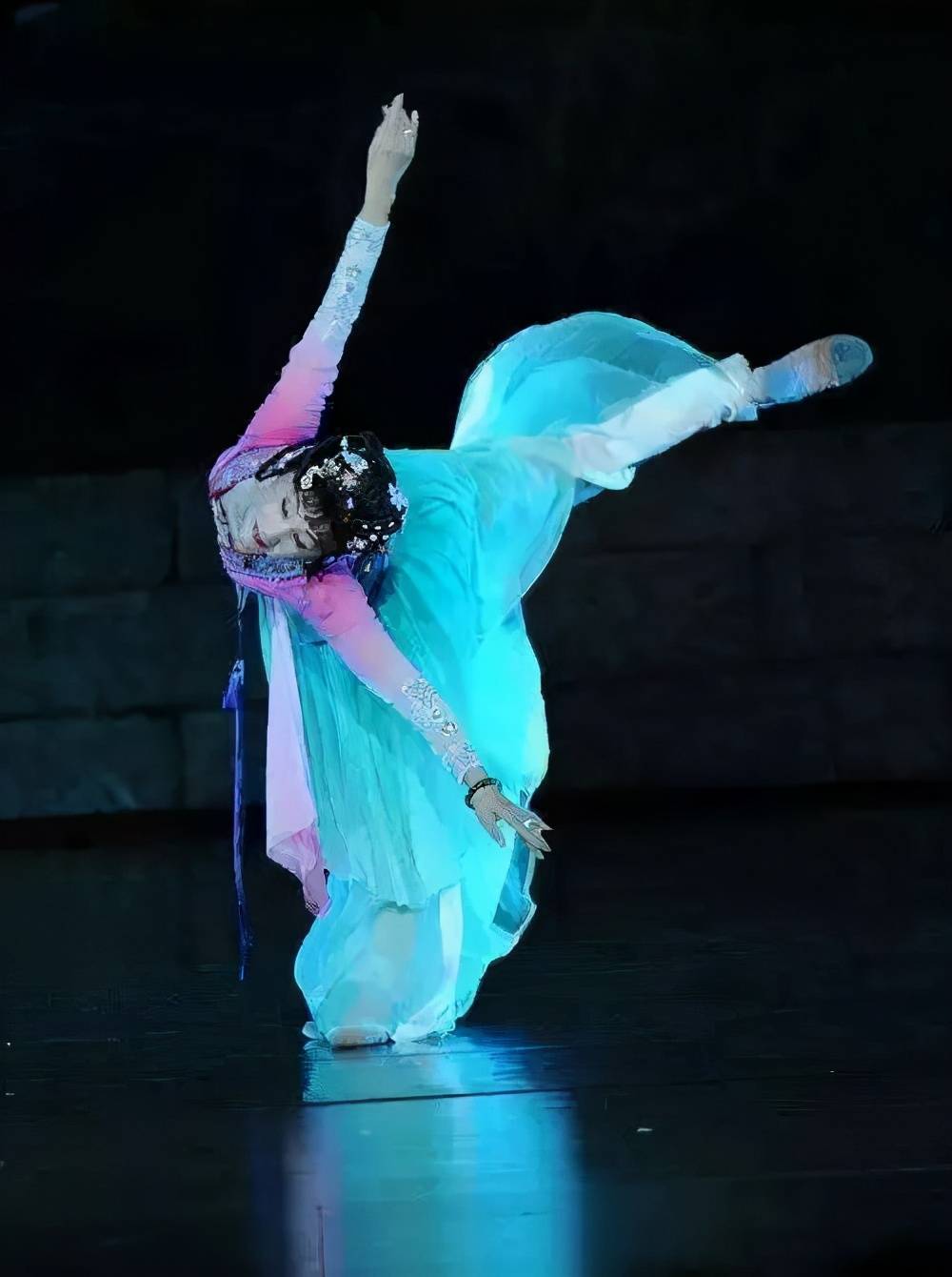 原创演了39年黛玉的东方舞蹈女神离世惊动半个娱乐圈悼念