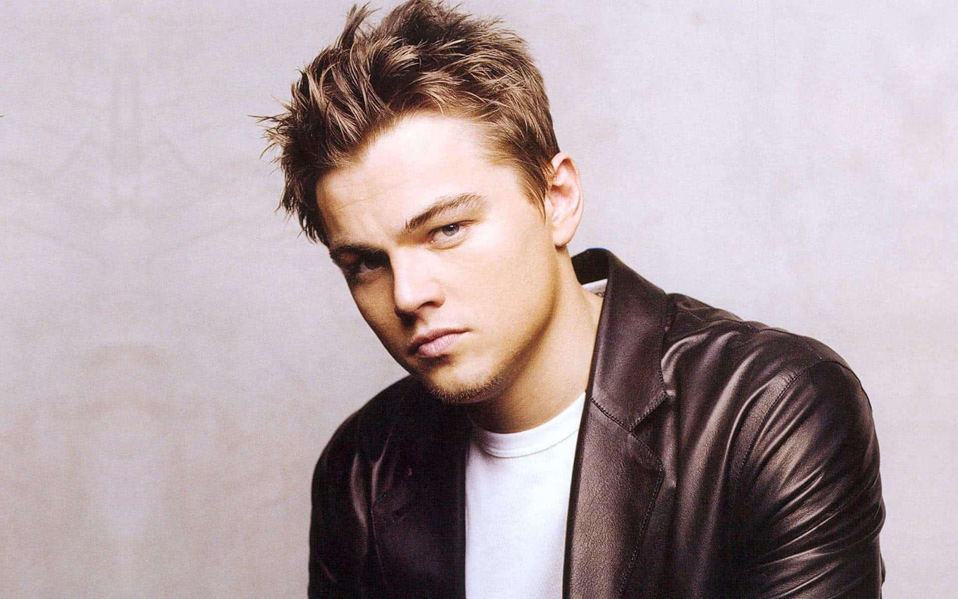 原创小李子皮特跟德普哪个更受美国人欢迎