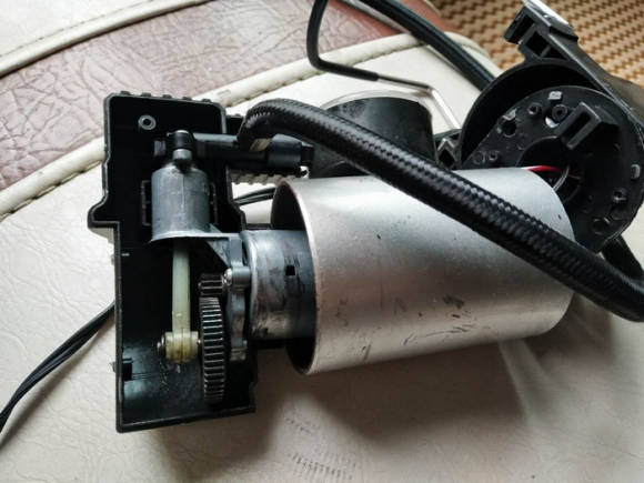 轻松玩转车载充气泵