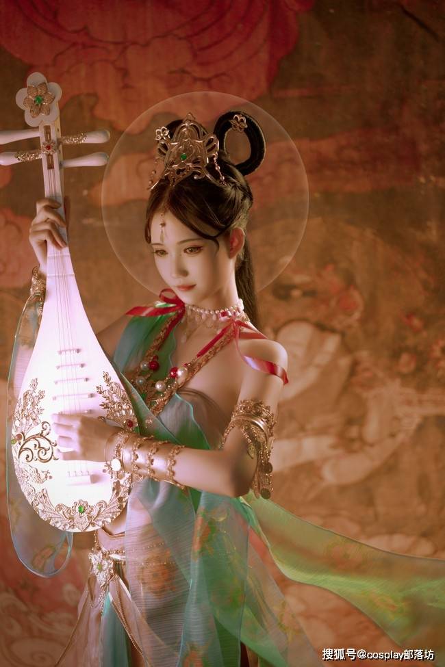 cos:心王 光音天—轻盈舞殿三千女,缥缈飞天十二台