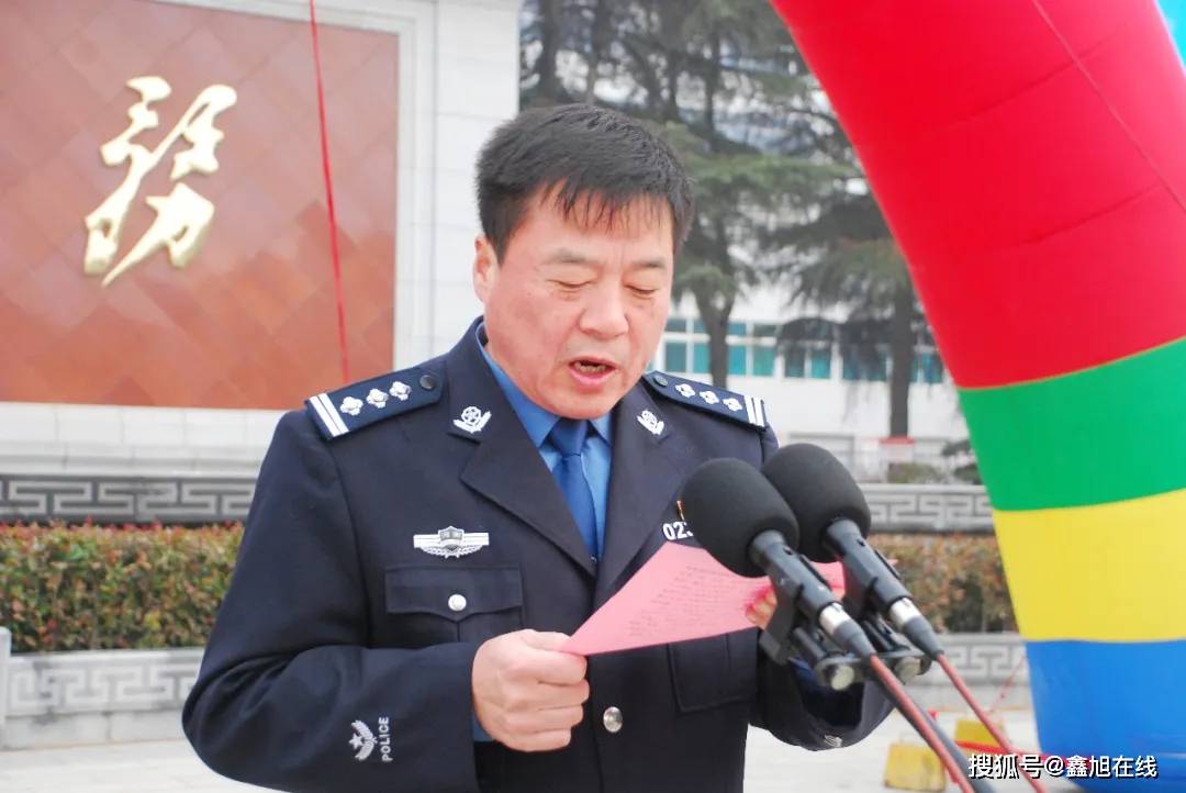 孟津县举办"12.2"交通安全日宣传活动_许家伟