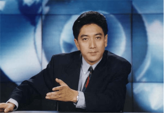 水均益的"双面人生":抛弃瘫痪妻子娶娇妻,却养智残哥哥几十年