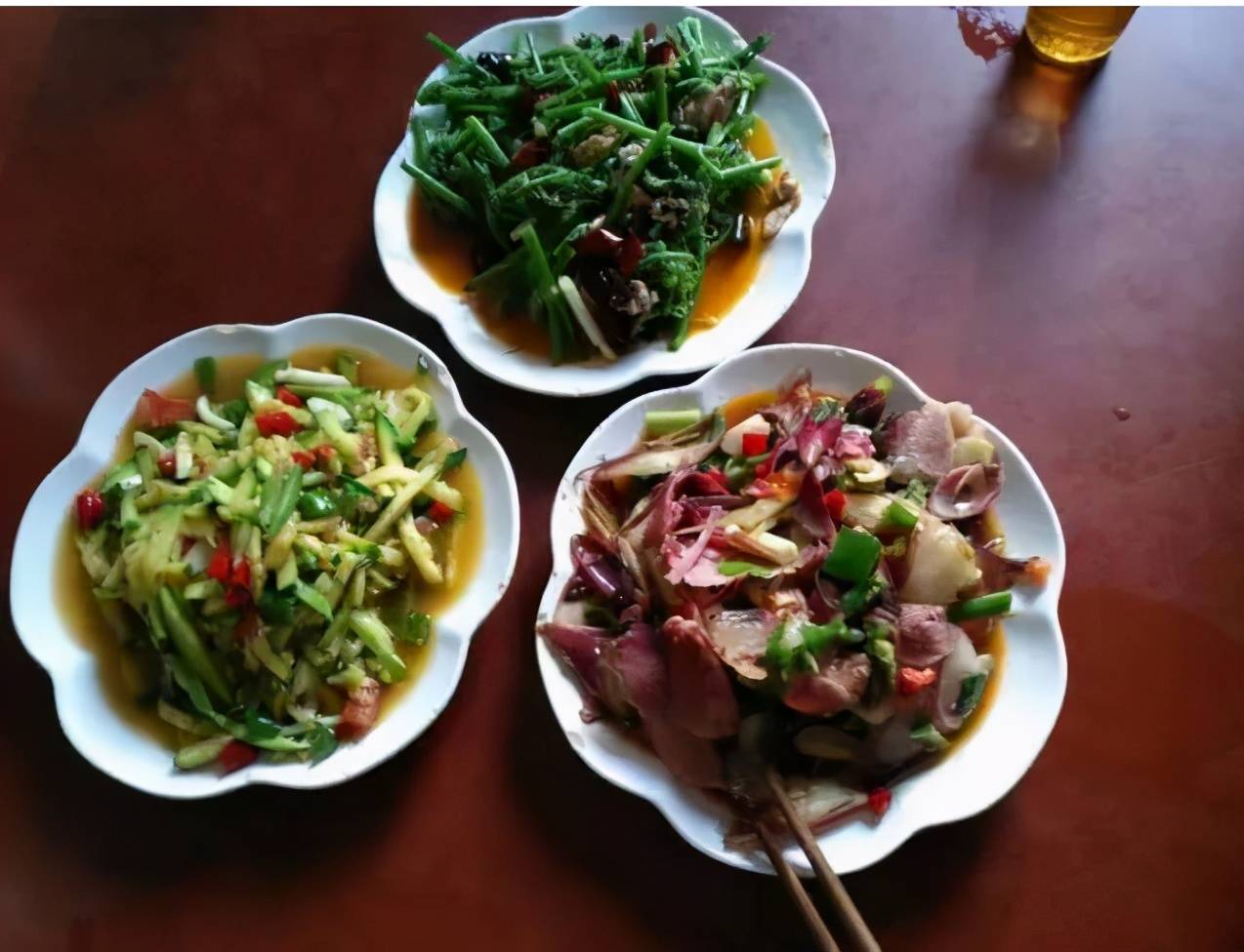 农村俗语桌上不摆三盘菜六人莫坐乌龟席啥意思有啥道理