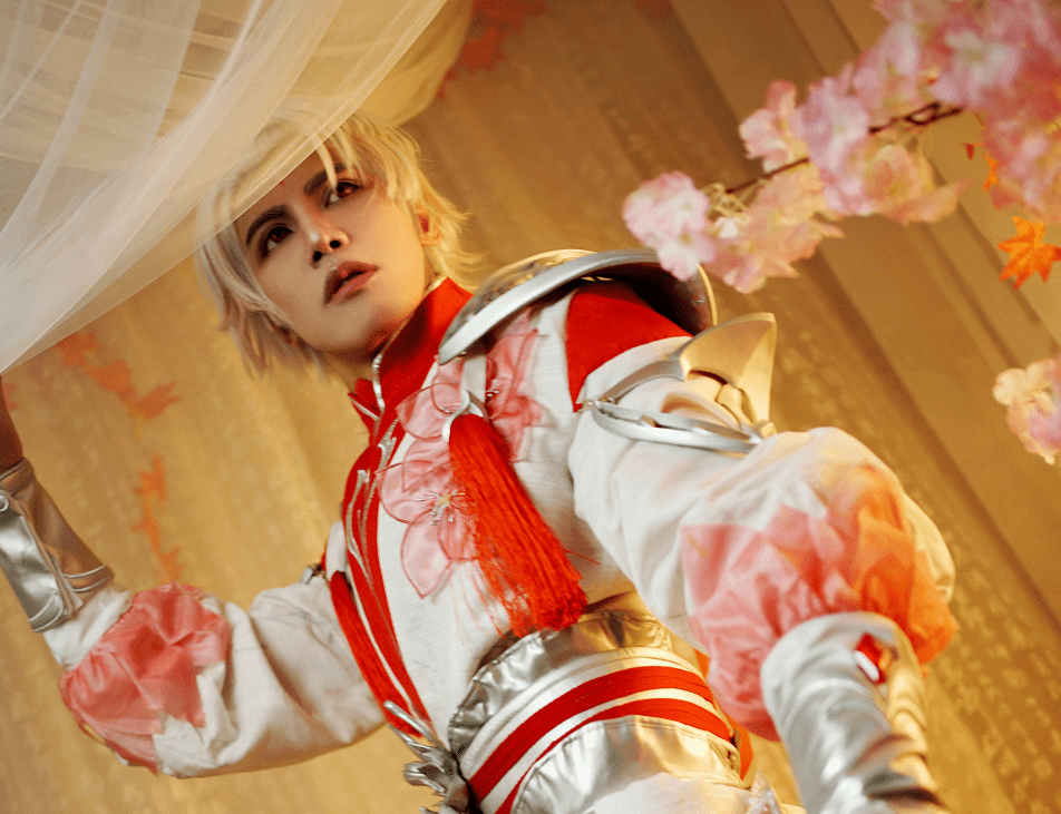 王者荣耀男生cos貂蝉半肉貂蝉腿却很细