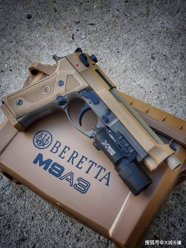 在2012年采购了柯尔特公司生产的m45a1 cqb手枪,是一款m1911手枪的