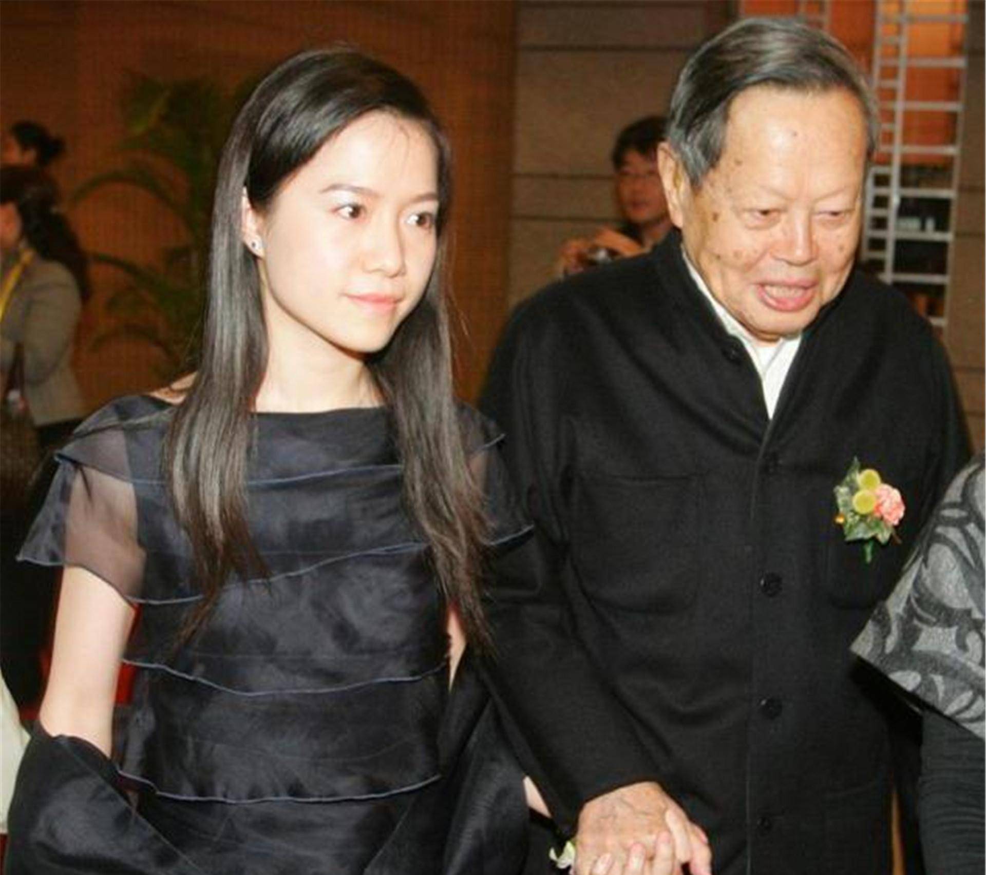 杨振宁和翁帆走到一起,这种爱情你能接受吗