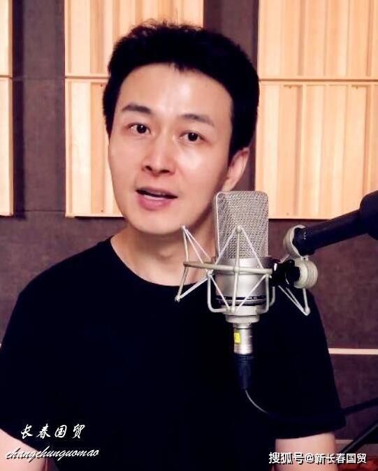 袁立前夫近照曝光,为人低调二婚娶娇妻恩爱幸福_赵岭