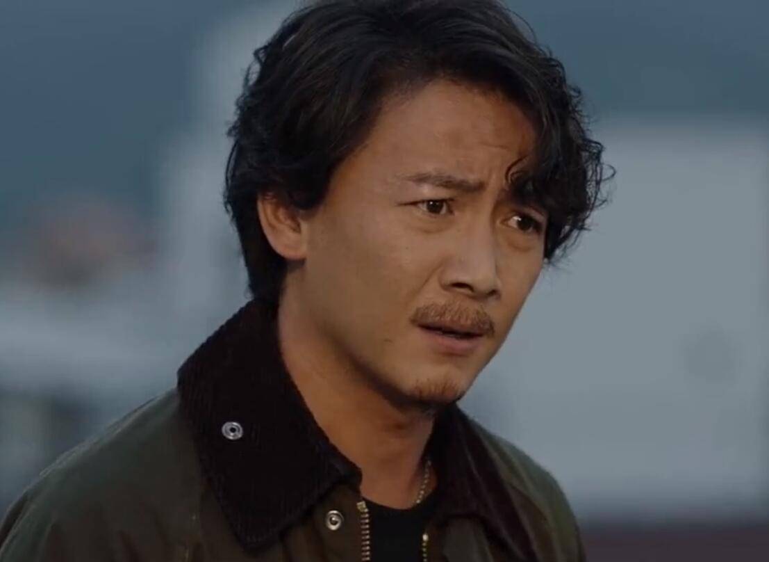 周一围,曹曦文,袁姗姗主演的都市悬疑剧《焕脸》