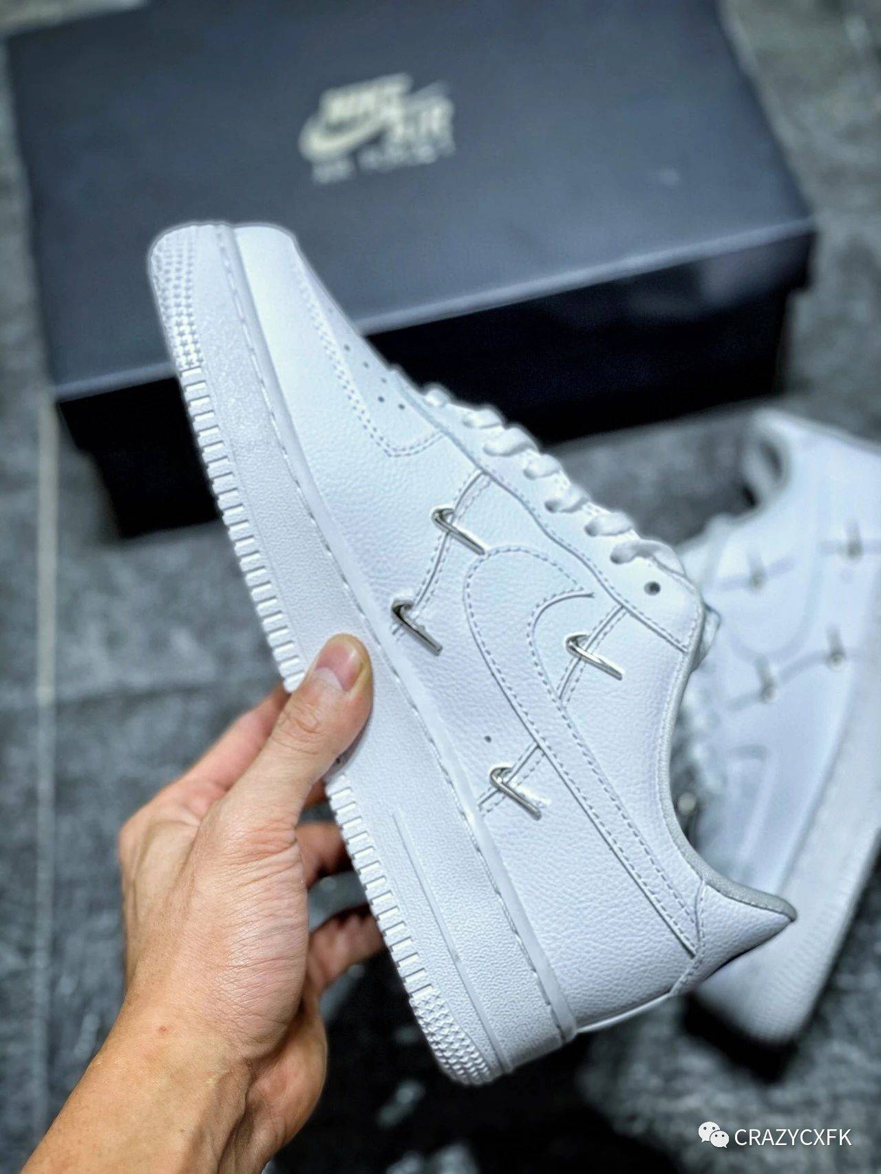 air force 107 low all white ct1990-100 空军一号联名小银钩板鞋
