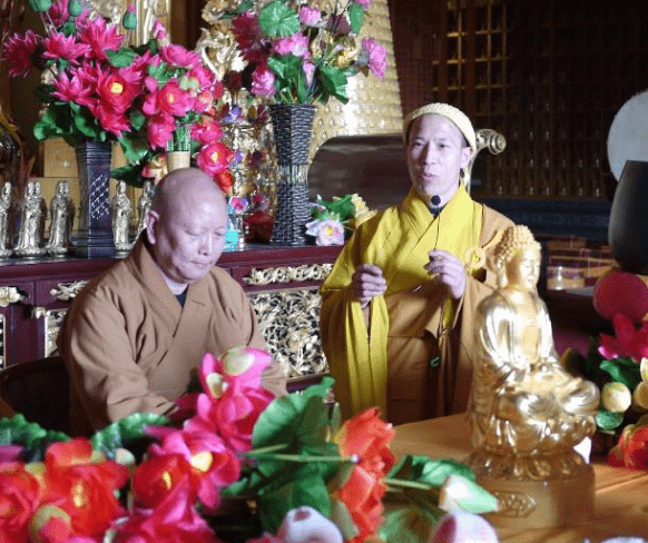 法闻法师:用书法弘扬佛学,作品卖到40万,被誉为佛教书法泰斗_手机搜狐