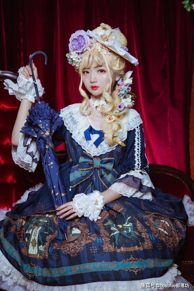 lolita:阁楼少女,花中精灵