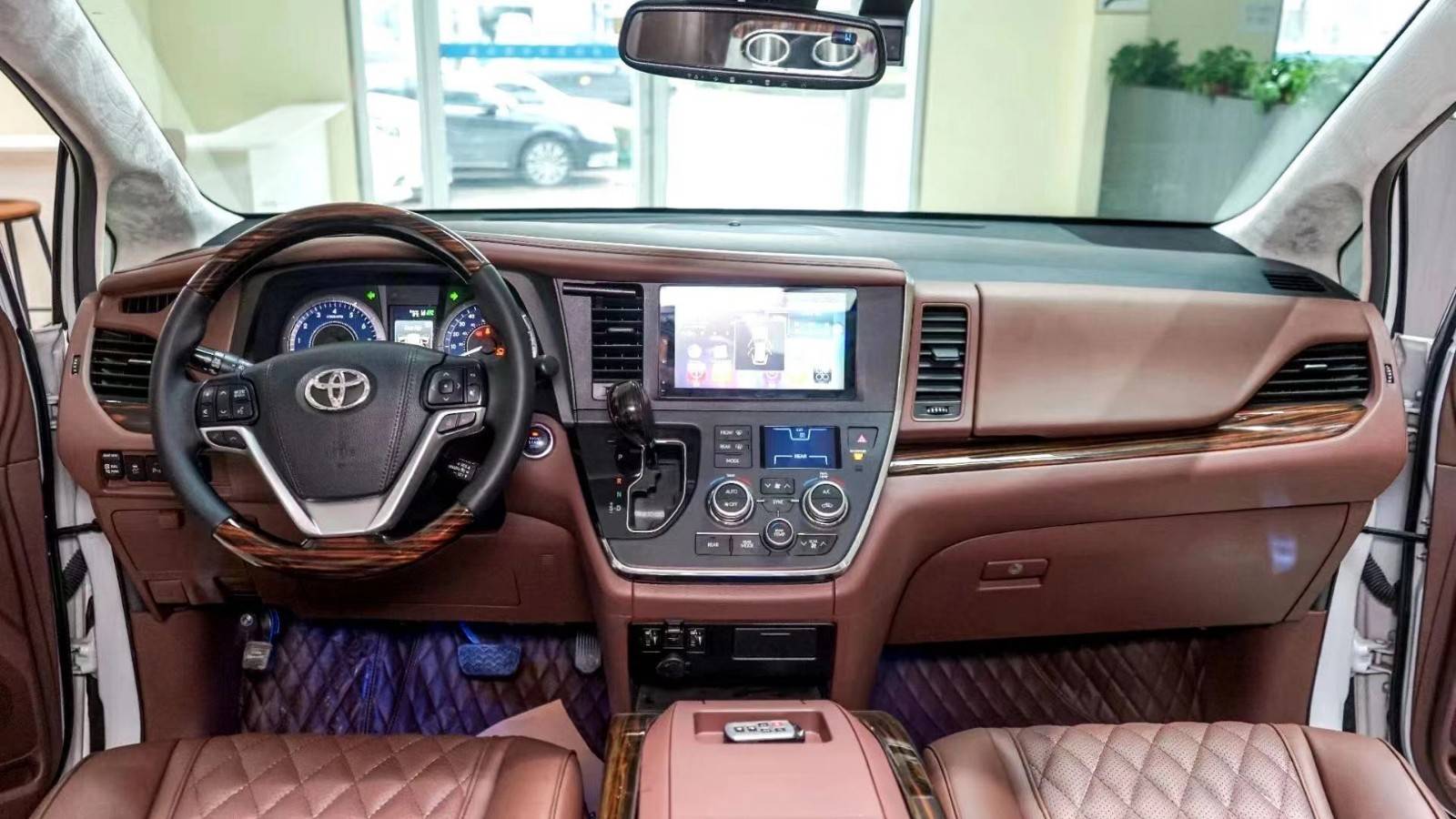 2020款丰田塞纳新价格 天津港现车优惠升级