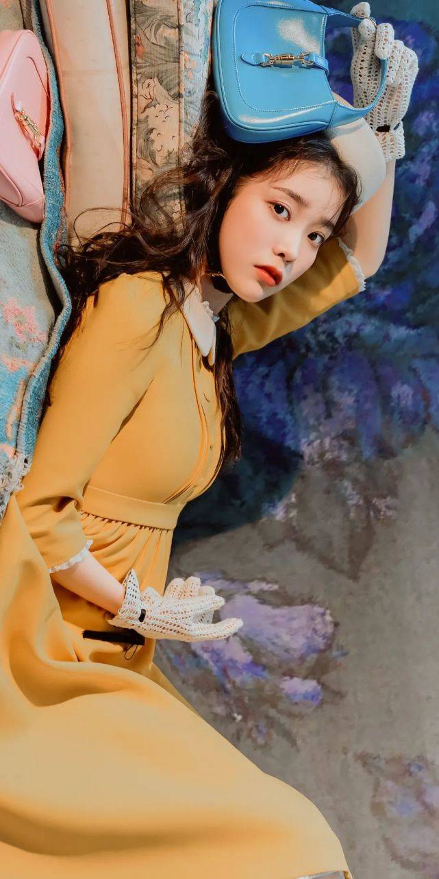 iu李知恩和金裕贞韩风美女你喜欢这种风格吗