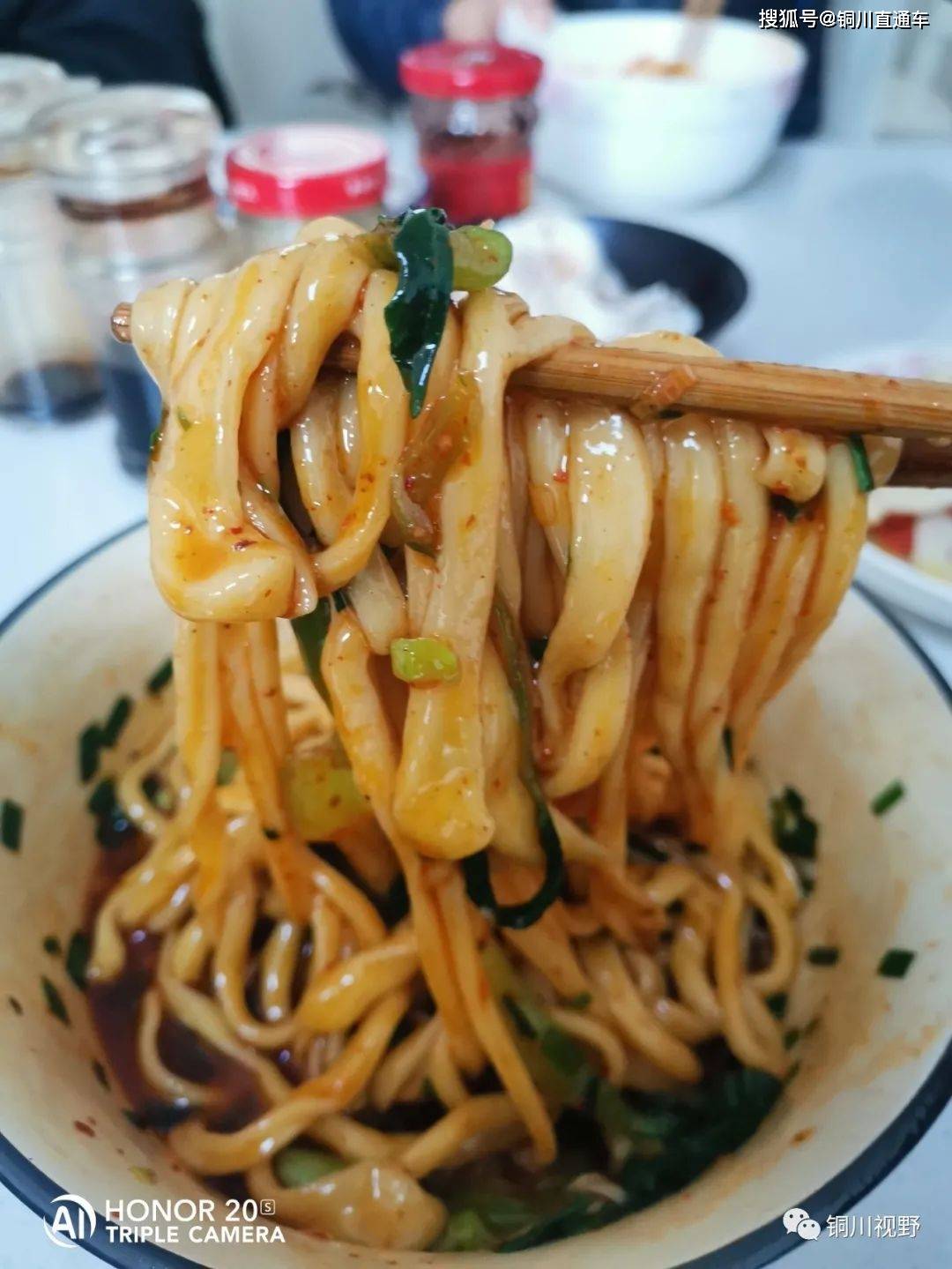 铜川王家河付大厨今天做的本土手工棍棍面