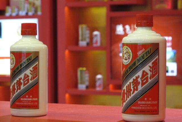 飞天茅台是正宗茅台吗（为什么53度比43度茅台贵呢）插图