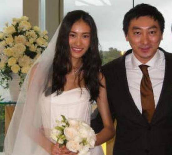22岁成为华谊老板娘,离婚后嫁陈冠希,秦舒培到底有什么魅力?_赵磊