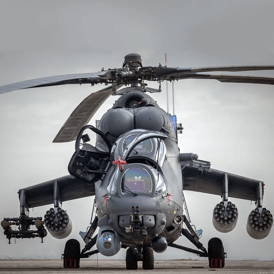 外形强悍霸气俄真正的大国利器米35直升机实力不输阿帕奇