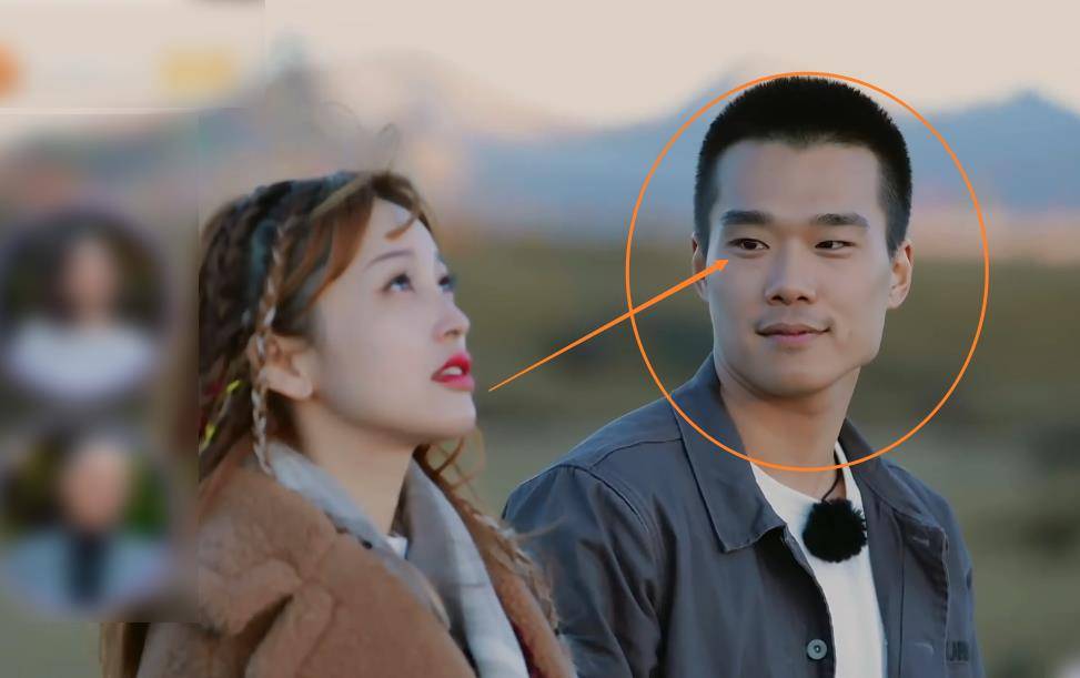 原创金莎陶醉于眼前的美景谁注意到耿斯汉的眼神确定不用掩饰下吗