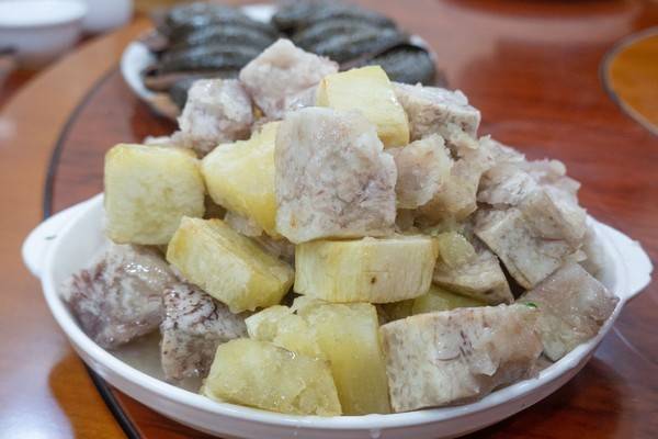 阳春这种美食用中药做菜全国独有