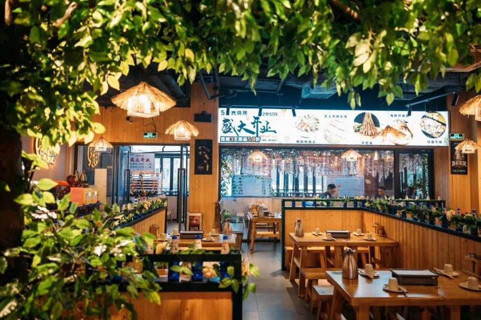 珠江新城老广烧烤档只卖平民烧烤