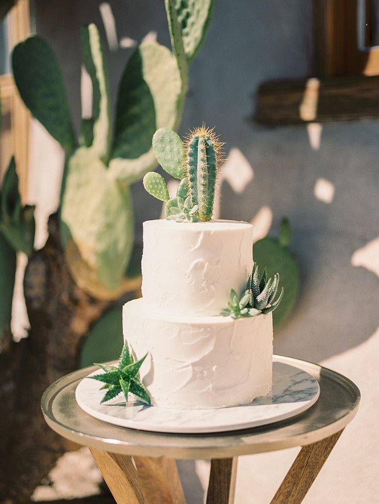 wedding cake trend:最疗愈吸睛的可爱装饰,用多肉植物妆点婚礼蛋糕