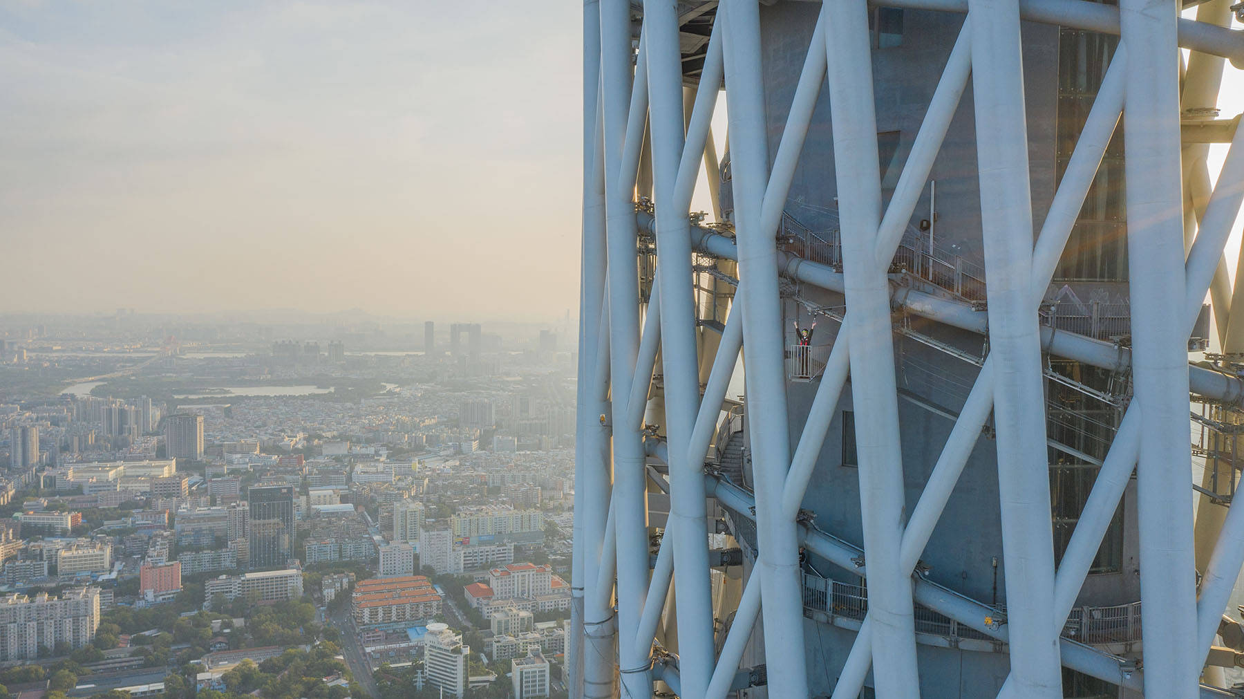 325米新视角广州塔阿尔法探索乐园点亮城市地标