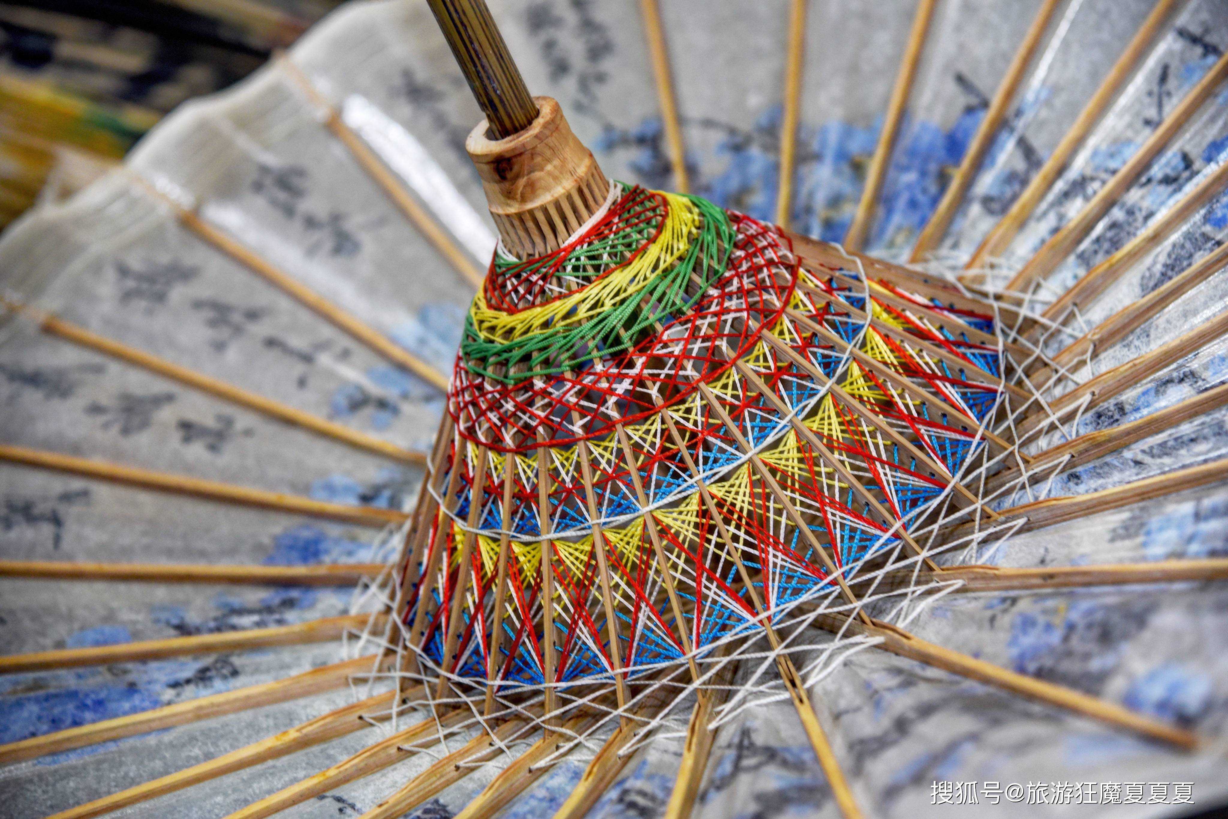 泸州这个百年老宅,传承最正宗的非遗油纸伞,每年销售上千万
