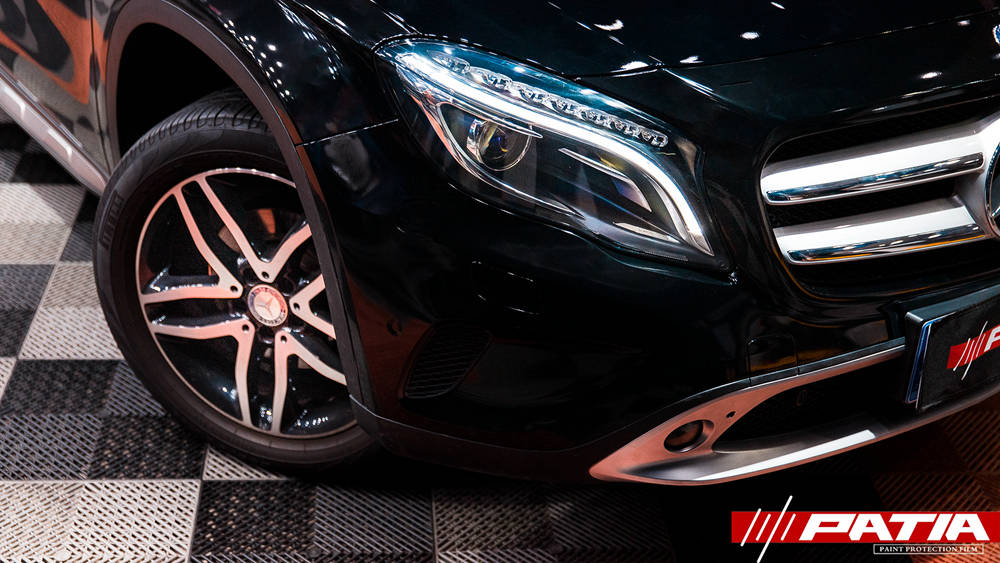 奔驰gla200亮光黑改色贴膜效果图,南昌奇诺汽车贴膜专注汽车改色贴膜