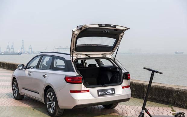 新宝骏rc-5w新车上市,6.28万起,可改装,旅行车的春天要来了?