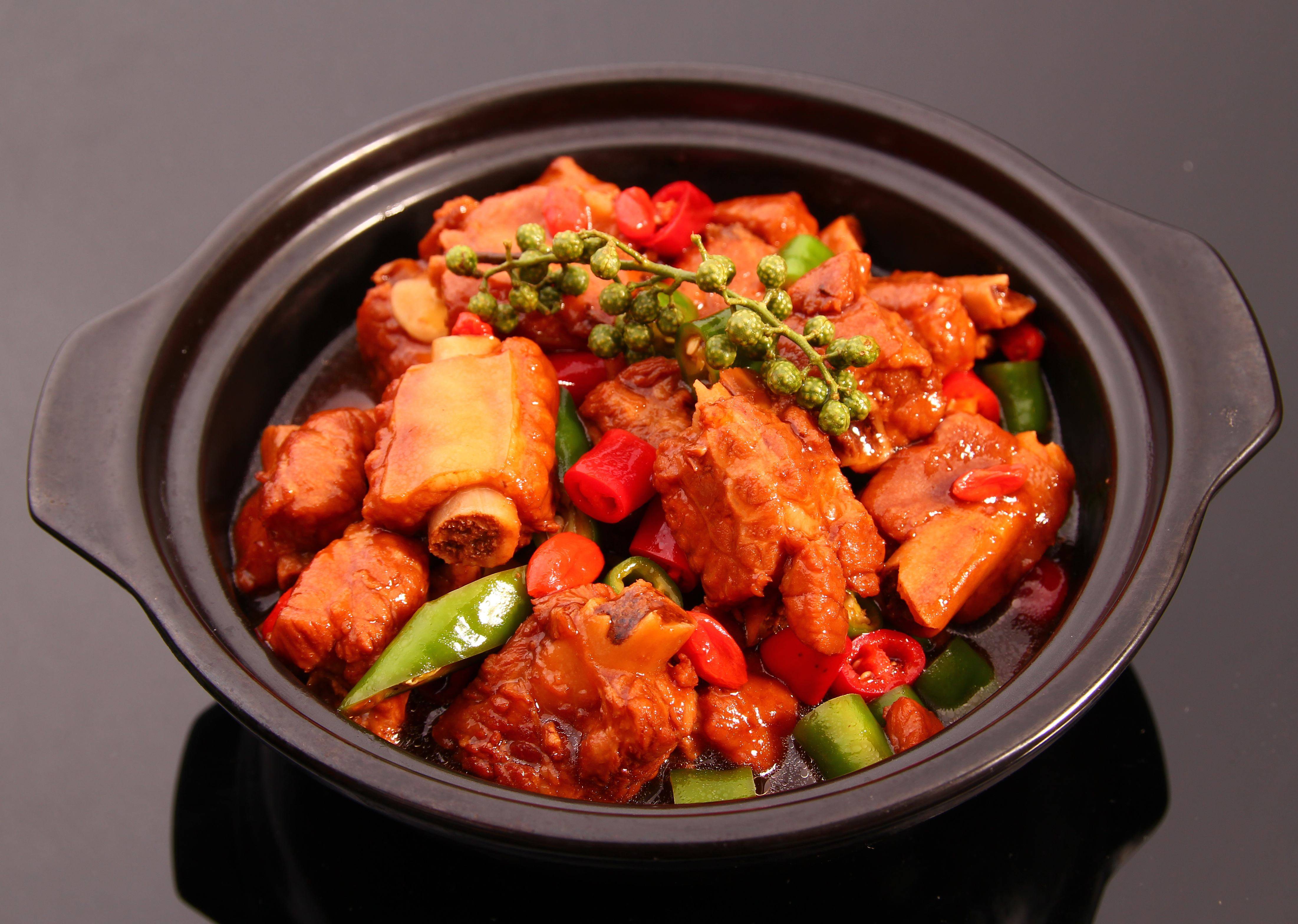 健身减肥期间可以吃啤酒鸡吗