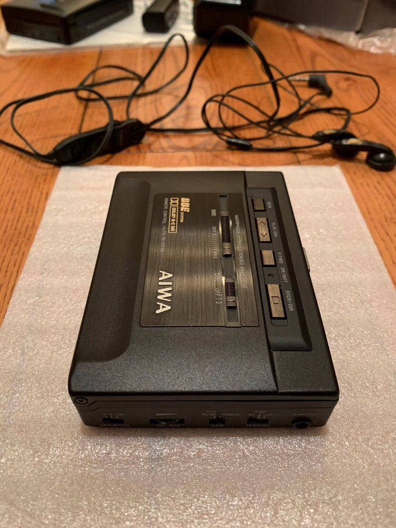 原创30年的爱华px50随身听上手体验不愧是曾经的王者