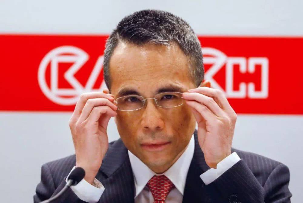 低调李泽钜vs小超人李泽楷,谁才是最大赢家?