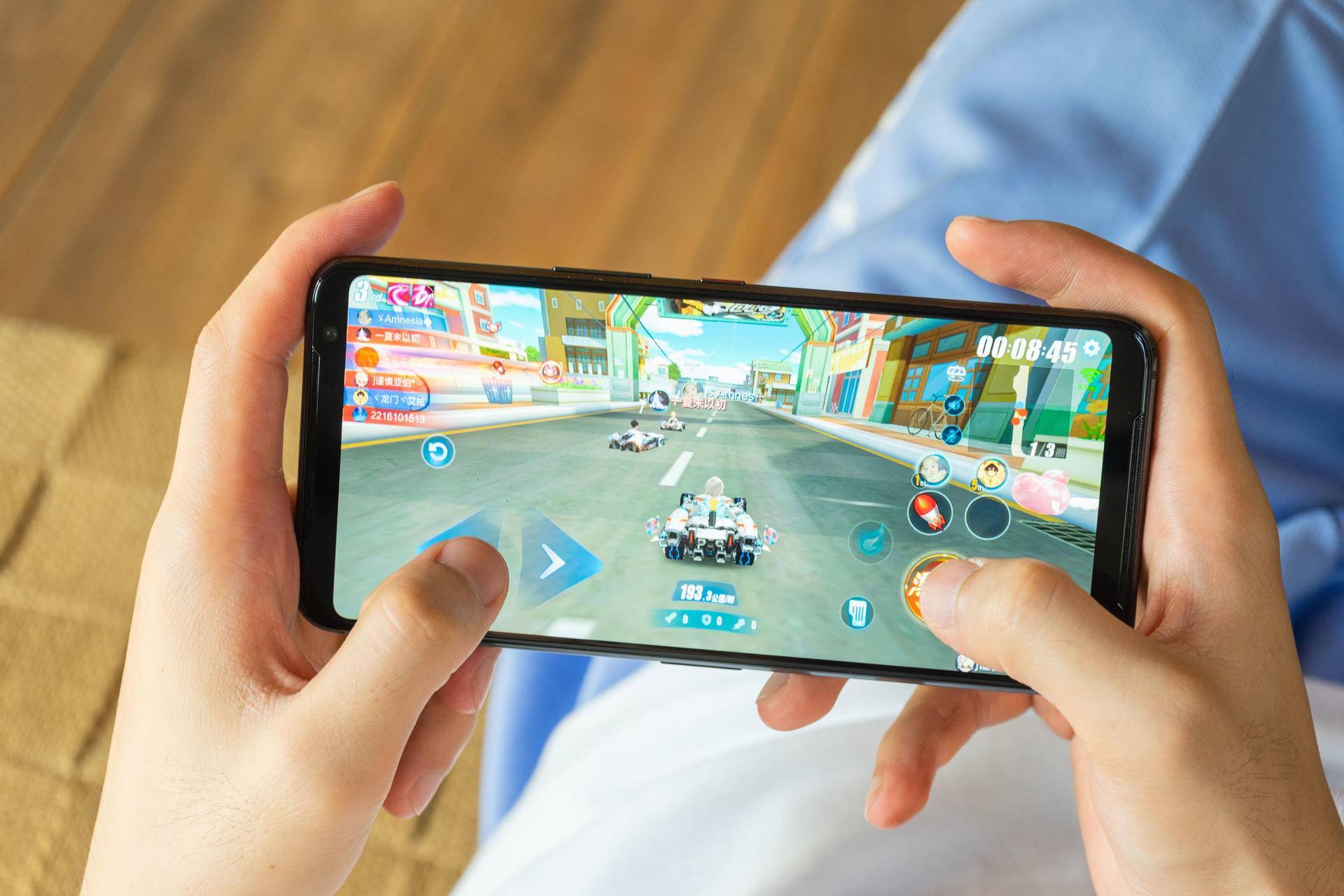 总的来说,下一代的rog游戏手机,不论是性能,屏幕还是续航等各方面