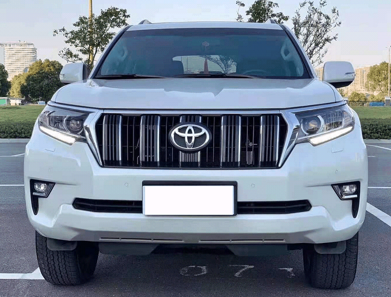 到店体验普拉多,外观设计变化很大,内饰老旧需95号汽油?