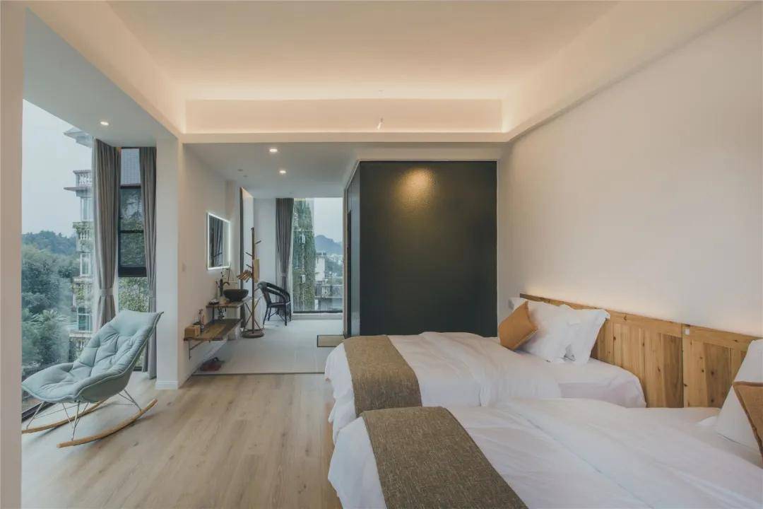 花了10年他把丹霞山装进城堡里一位韶关文青和他的民宿故事令人感动