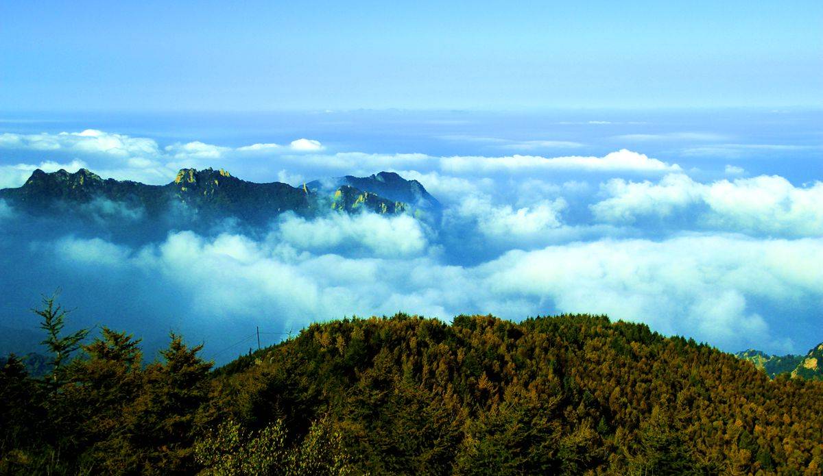 承德雾灵山风景区图片图片