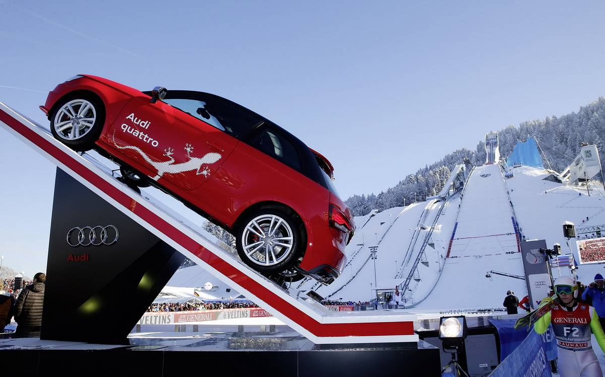 改写车坛湿滑路面稳如泰山四十年前的前卫奥迪quattro